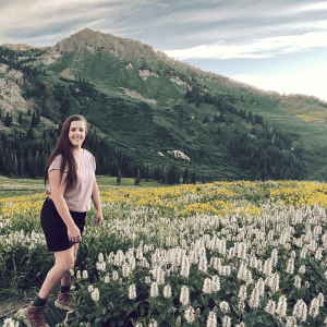 Amanda Powell in the mountains ©Amanda Powell