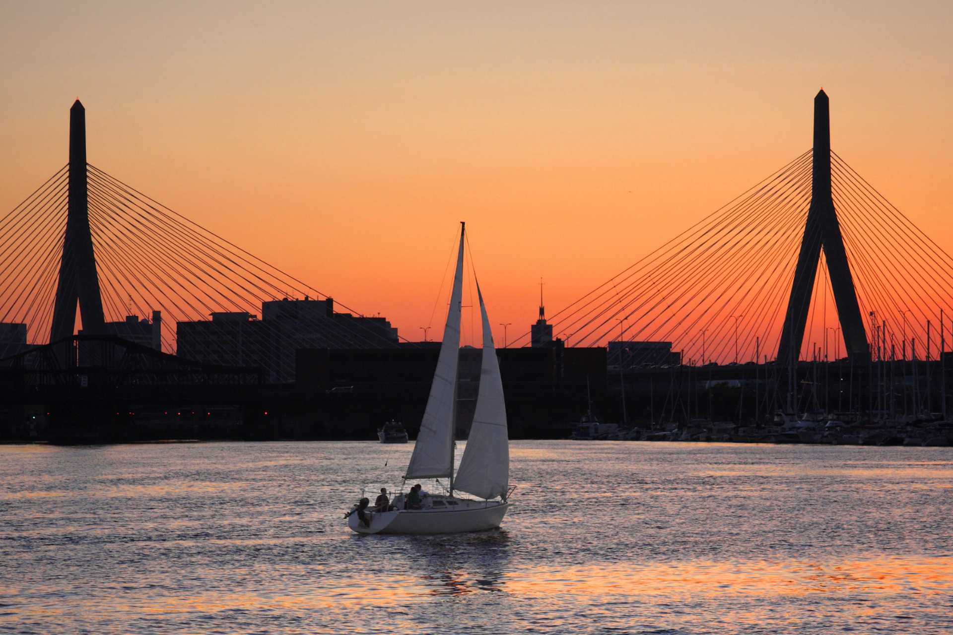 Sailing in Boston Harbor ©Getty Images