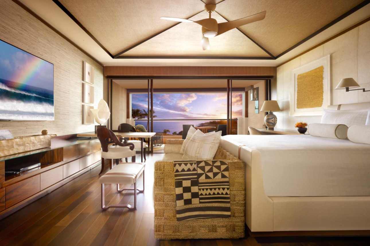 Four Seasons Resort Lanai: Oceanfront views!