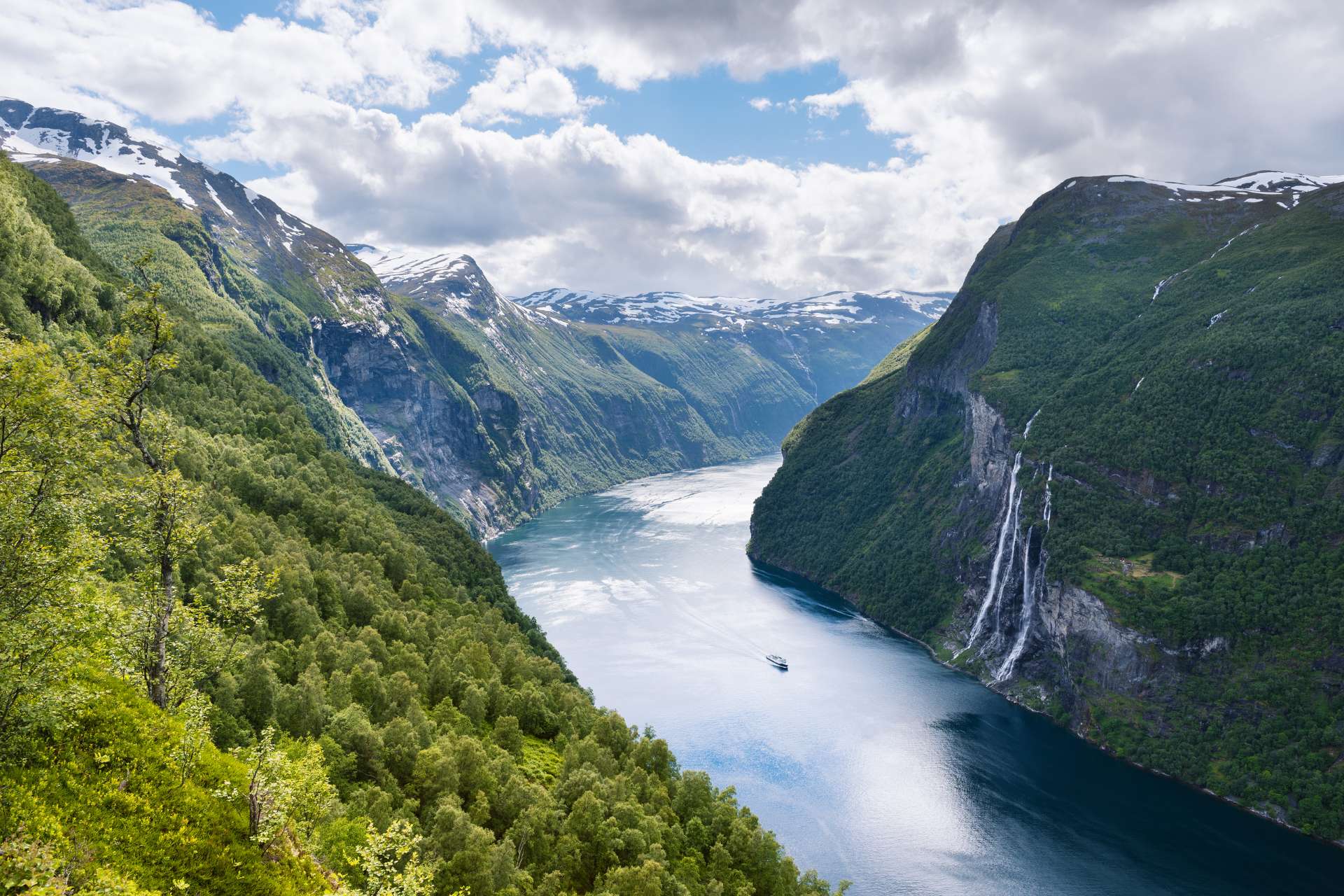 Geirangerfjord fjord and the Seven Sisters waterfall, Norway ©Getty Images